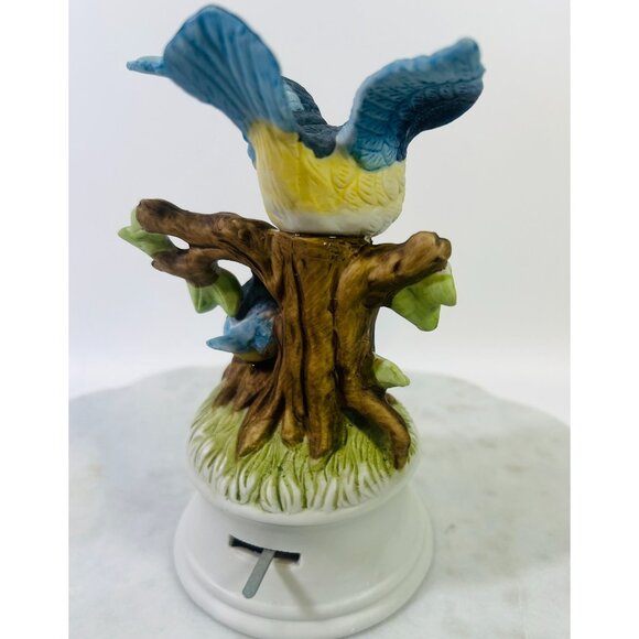 Vtg Royal Crown Porcelain Figurine Blue Jay Bird & Baby Musical Theme Love Story - Picture 6 of 9